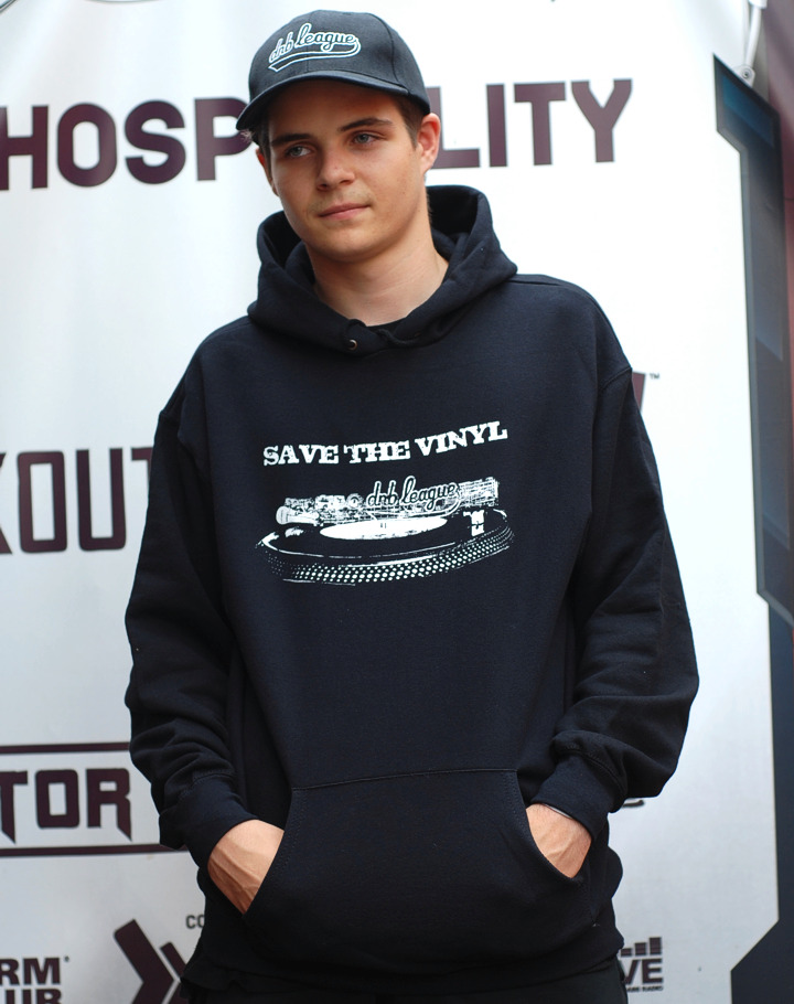 DJ AVENUE - SAVE THE VINYL, hoodie design: DNB LEAGUE
